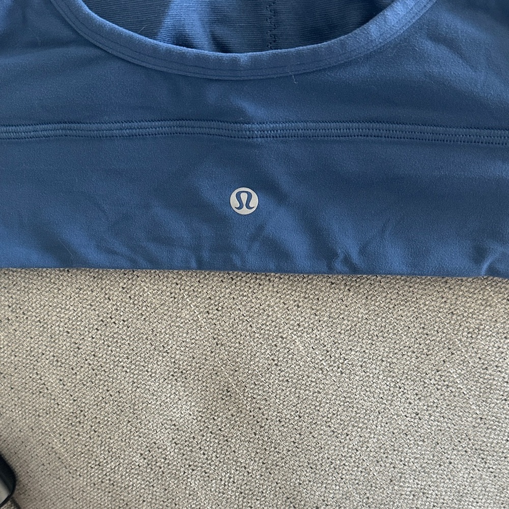 lululemon athletica Deep Blue Sports Bra - Picture 2 of 4